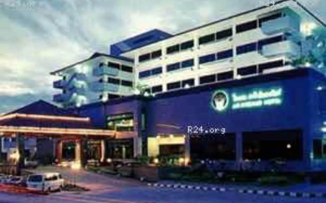 JP Emerald Hotel