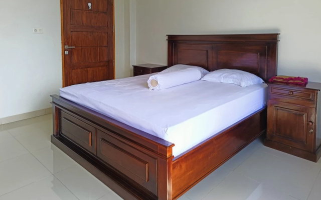 RedDoorz @ Green Homestay Syariah Baubau