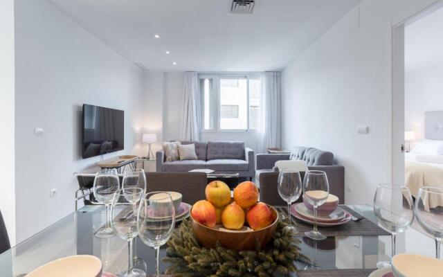 Urbe10 Premium Atarazanas 4 Bedrooms Apartment