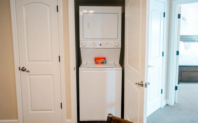 2 Bedroom Lake View Villa - Unit 307