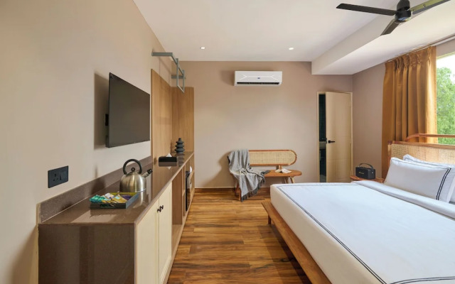 Minimalist - The Varanasi Edit