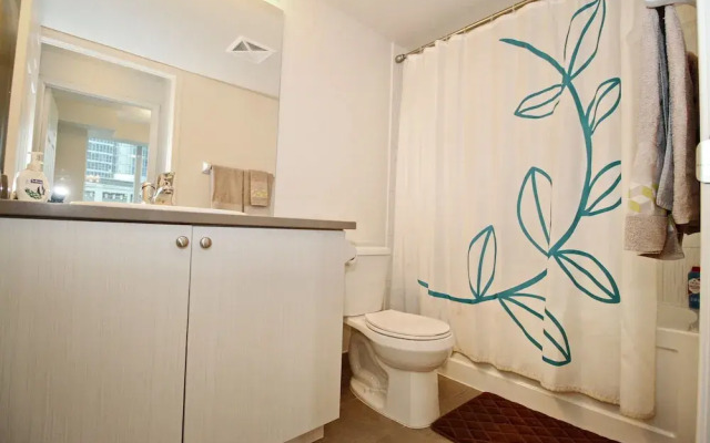 Executive 3BR next to Scotia Arena