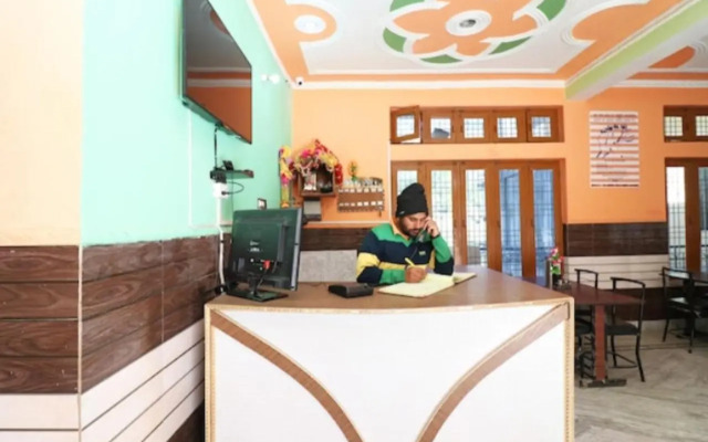 OYO 23141 Kanak Palace Barkot