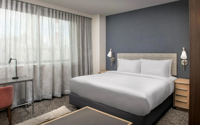 Residence Inn By Marriott New York Queens