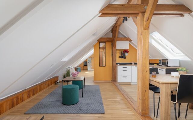 Bright Apartment Kazimierz by Renters
