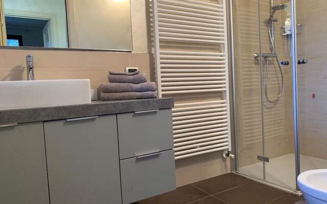 Upscale Villa in Salò Lombardy with Swimming Pool
