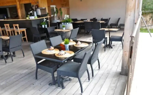 Hotel Maora Village