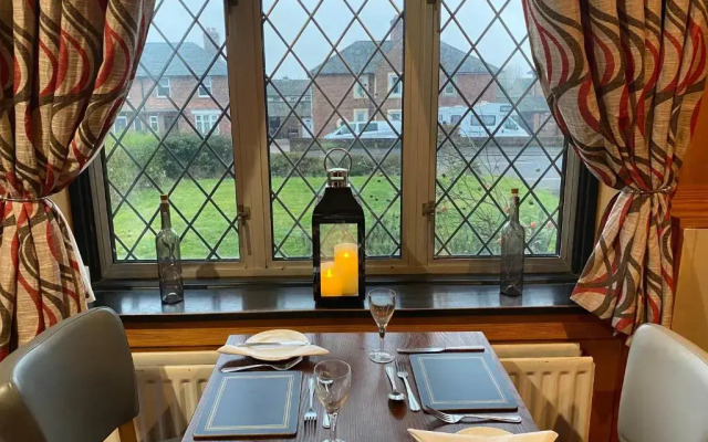 Hunters Lodge Hotel