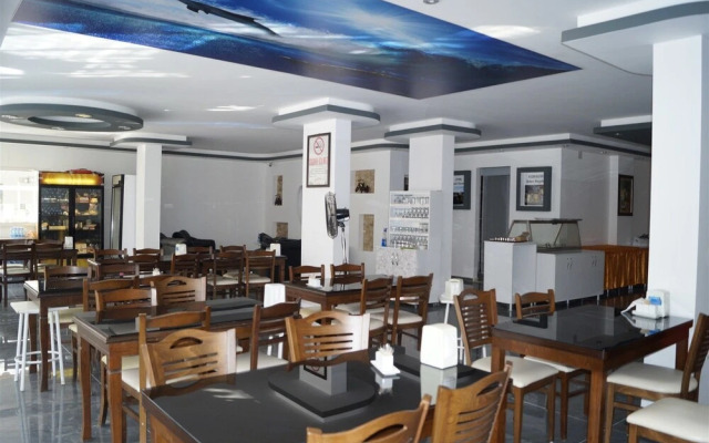 Delfin Otel