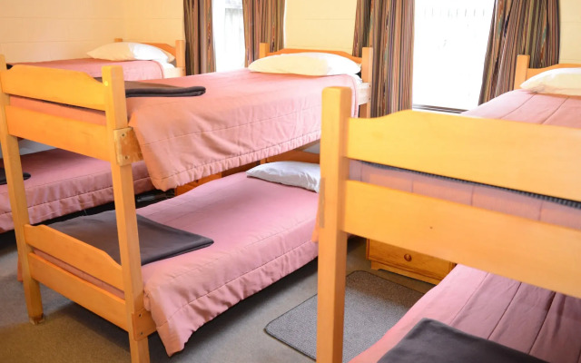 The Hobbit Motorlodge