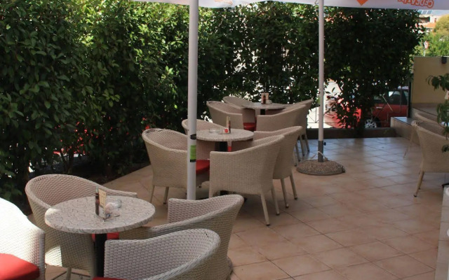 Omladinski Hostel