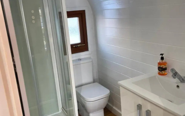 Highland Stays - The Oaks Studio Pod