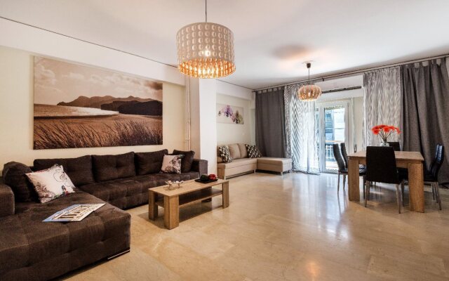 Acropolis Suites & Apartments