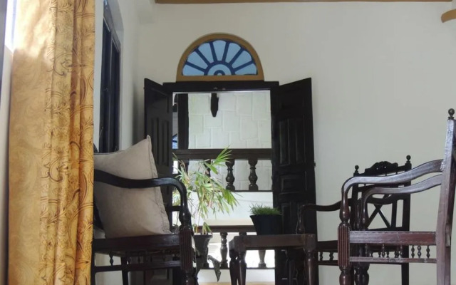 OYO 297 Manidi Villa