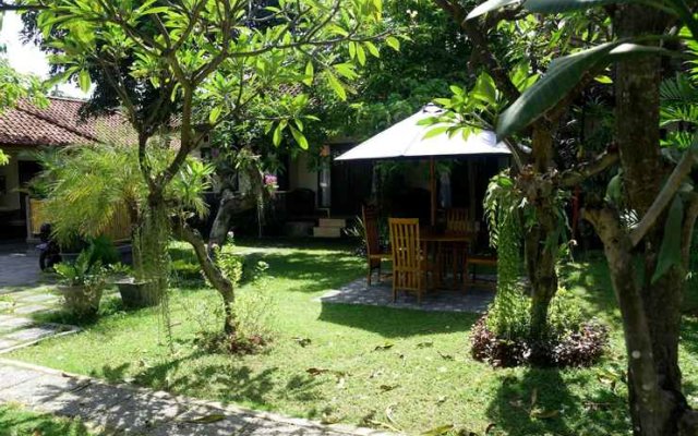 Cinthya Guesthouse