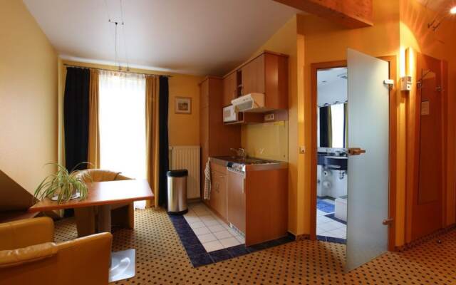 Au P'tit Max - Studios hotel