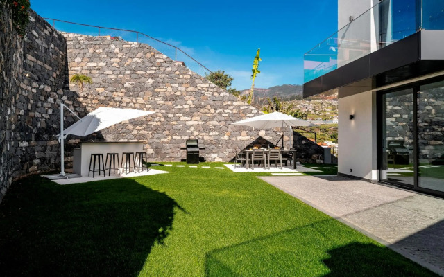 Seacrest by OurMadeira