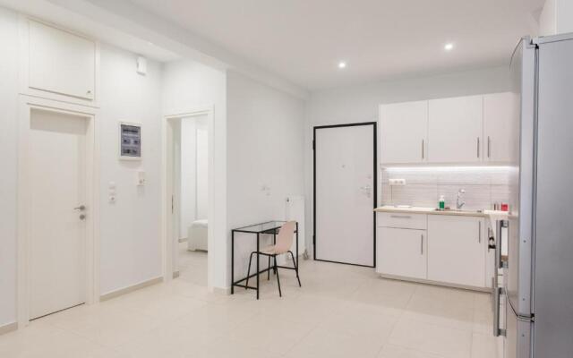 Minimal 2 BR near Olympic Stadium - 15 min walk