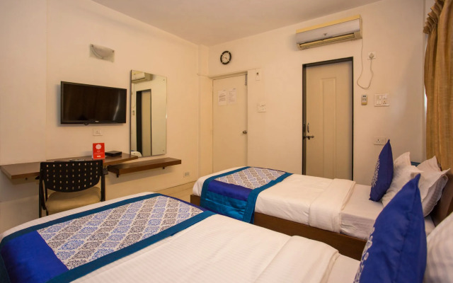 Hotel Eminent By OYO Rooms