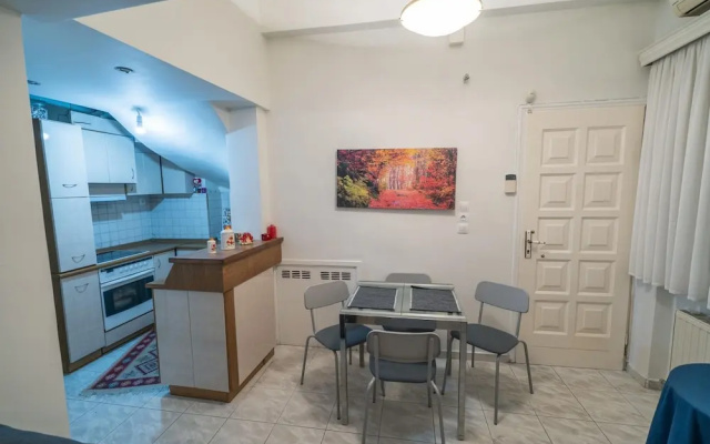 Marina Apartment in Nikea