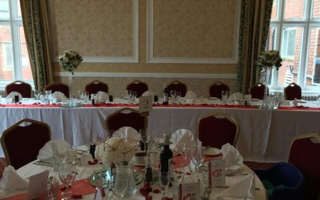 Crewe Arms Hotel
