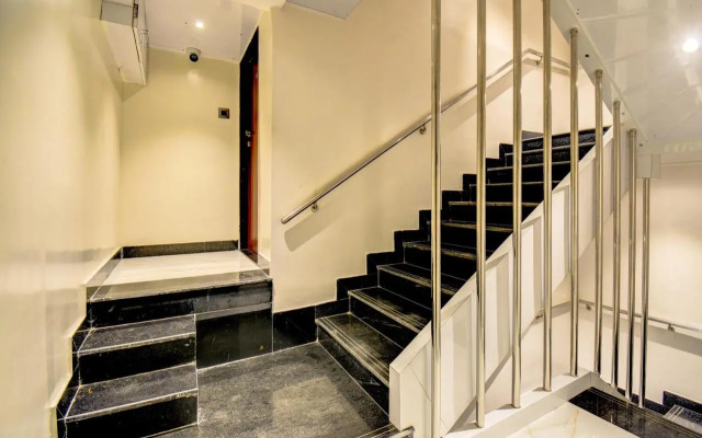 Hotel Majestic Crest