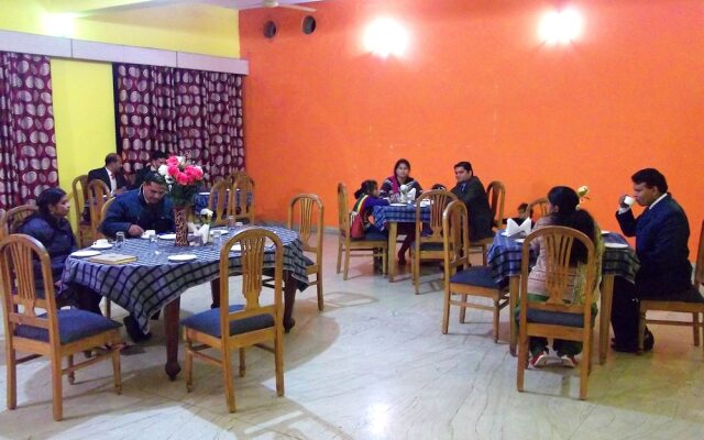 Rahi Motel