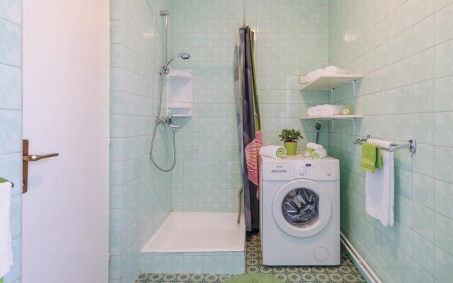Amazing Home in Valbandon With Wifi and 2 Bedrooms