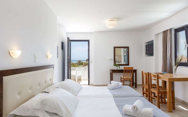 Golden Bay Boutique Hotel & Bungalows