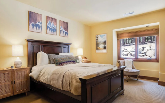 Star Haven Retreat 5 BDR Stunner!