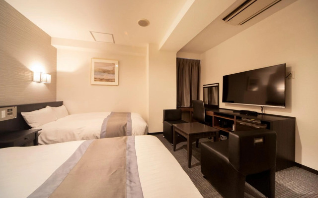 The Grandeur Hotel