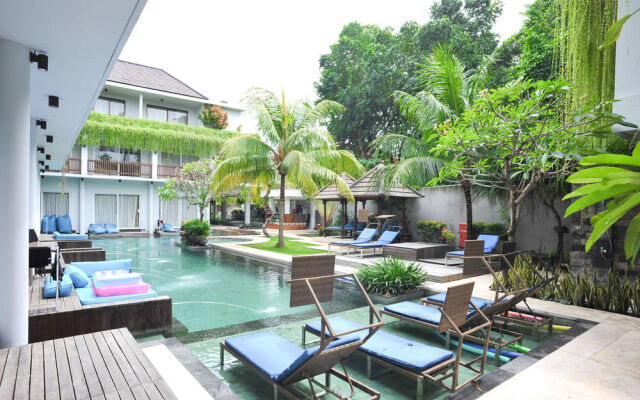 艾里巴厘岛雷吉安 116 号库塔酒店(Airy Legian 116 Kuta Bali)