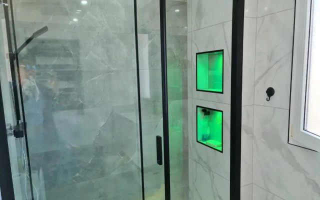 Townhouse Near the Pool - RO1LT