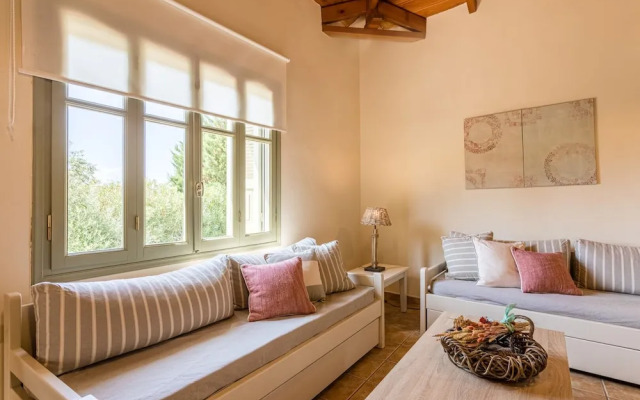 Lithos Stoupa Villas