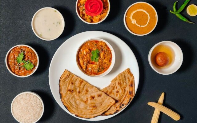 OYO 10499 Hotel Shiv Shakti