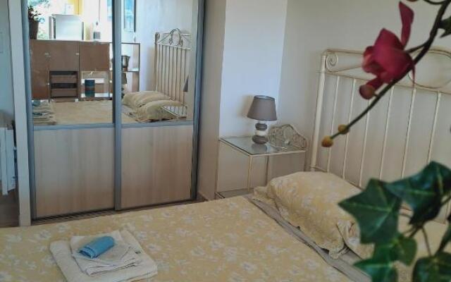 Studio Villa espace Piscine Terrasse Bandol