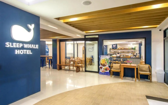 Sleep Whale Hotel