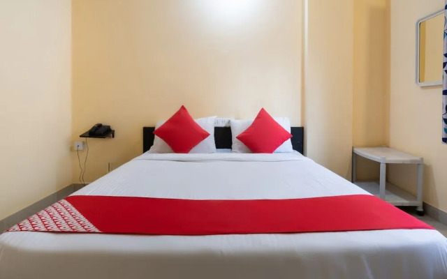 OYO 23427 Ashrey Comforts