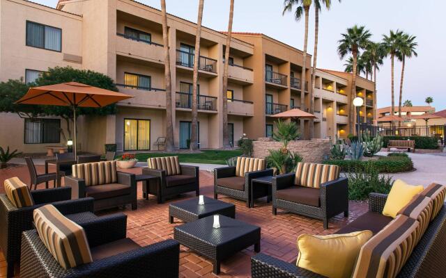 Courtyard Phoenix North by Marriott