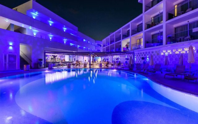 River Rock Hotel