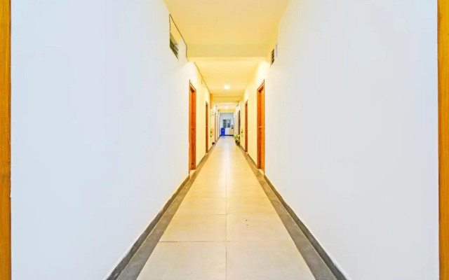 Townhouse Chandanagar Railway Station