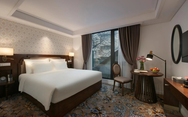 The Oriental Jade Hotel