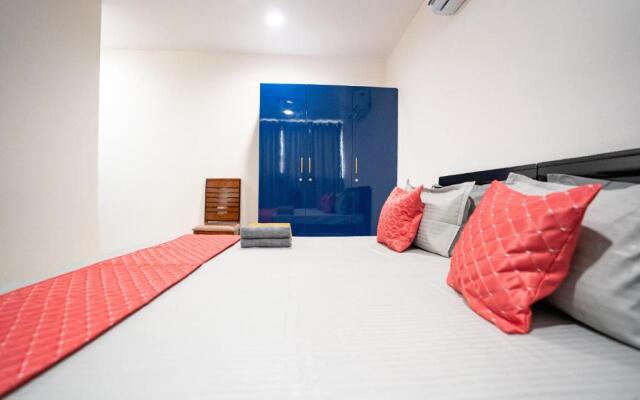 Yellow Bells Signature