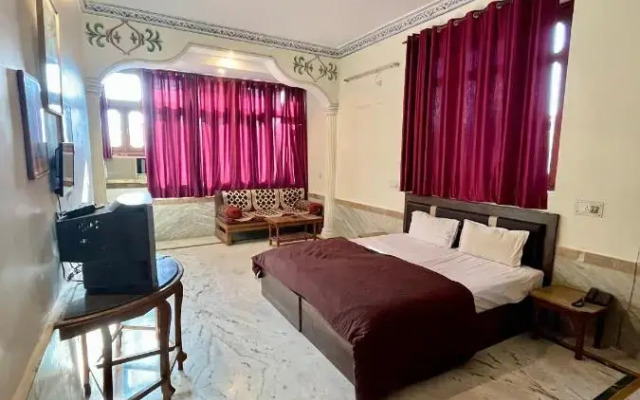 New Peacock Resort