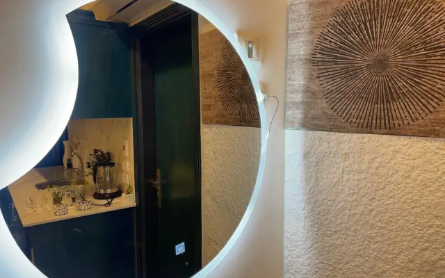 Danda Moon Pyramids Hotel