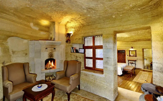 Terra Cave Hotel