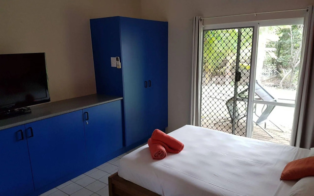 Coral Beach Lodge