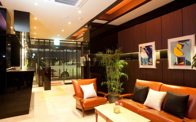 Yuwon Hotel