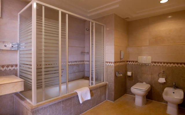 Palm Royale Resort - Soma Bay