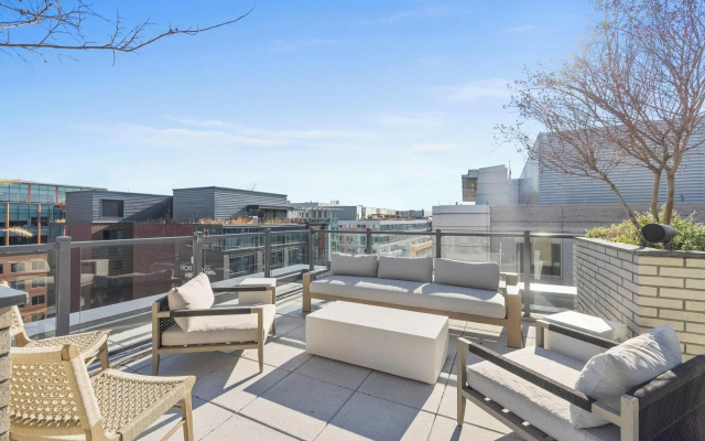 Coda on Half, a Placemakr Experience - Navy Yard